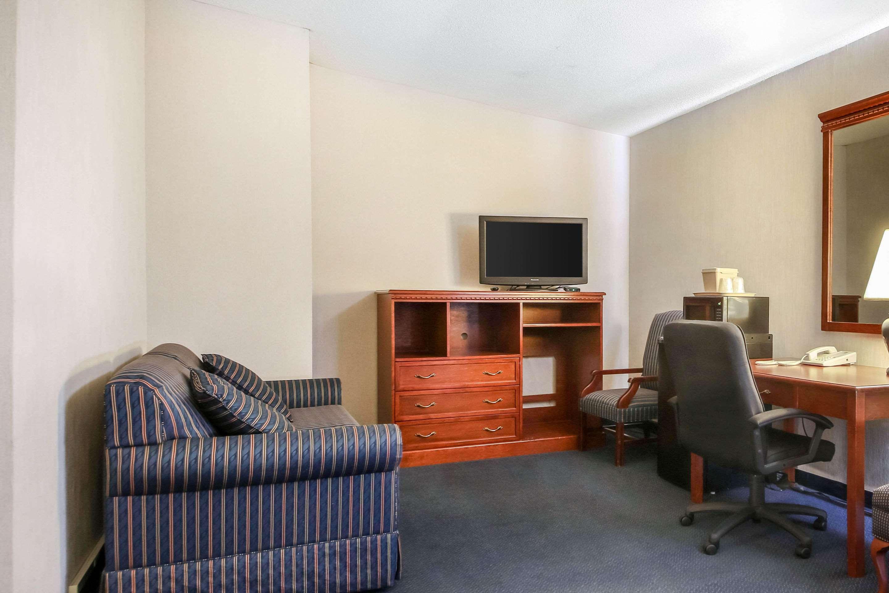 Comfort Inn & Suites Beaver Dam Luaran gambar