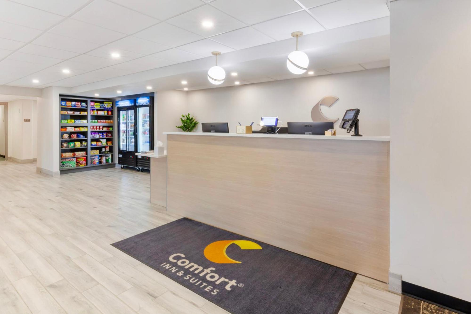 Comfort Inn & Suites Beaver Dam Luaran gambar